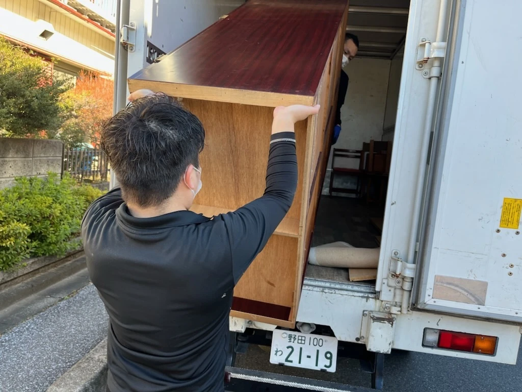 もう限界！部屋を占領する「あの家具」を秒速で消し去り、最高の開放感を手に入れる究極の魔法